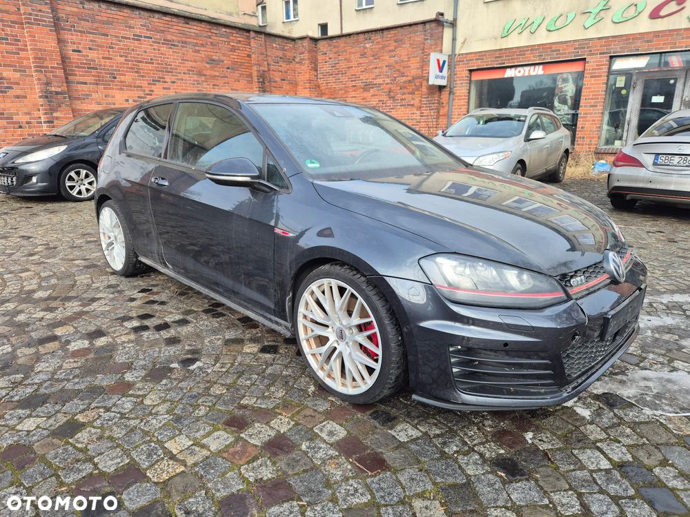 Volkswagen Golf GTI BlueMotion Technology - 1