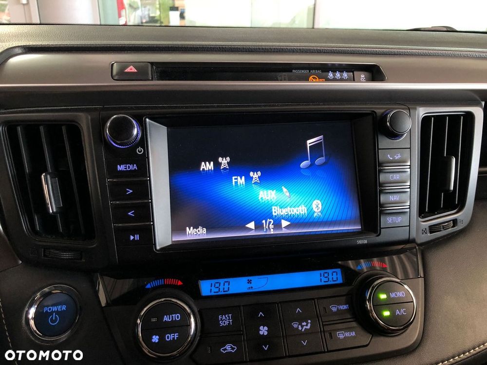 Toyota RAV4 - 19