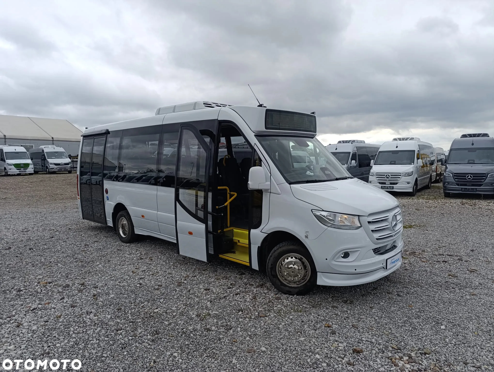 Mercedes-Benz Sprinter 517 - 2