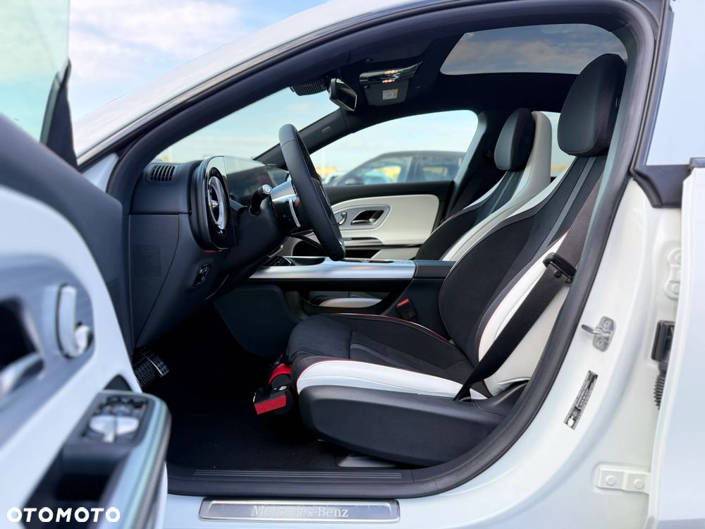 Mercedes-Benz CLA 200 - 19