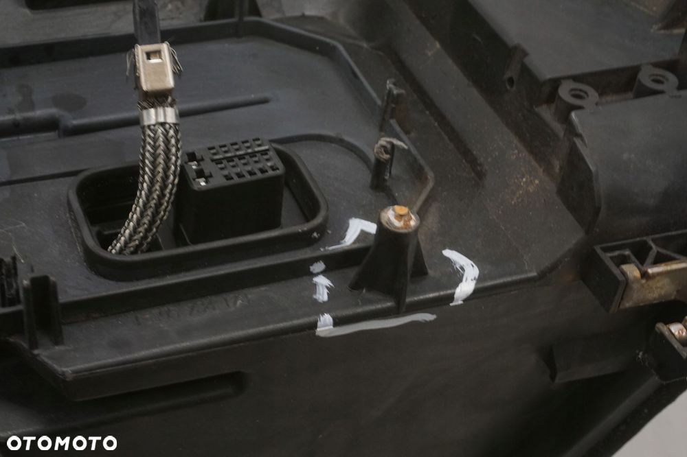 AUDI A3 8P 07R LAMPA PRAWY PRZÓD BIXENON ANGLIK UK 8P0941004AA - 7