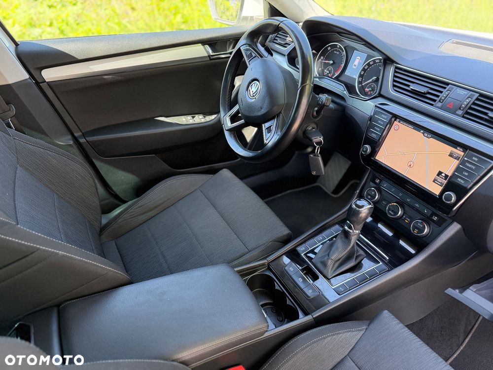 Skoda Superb 2.0 TDI DSG Style - 12