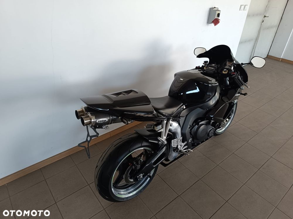 Honda CBR - 6