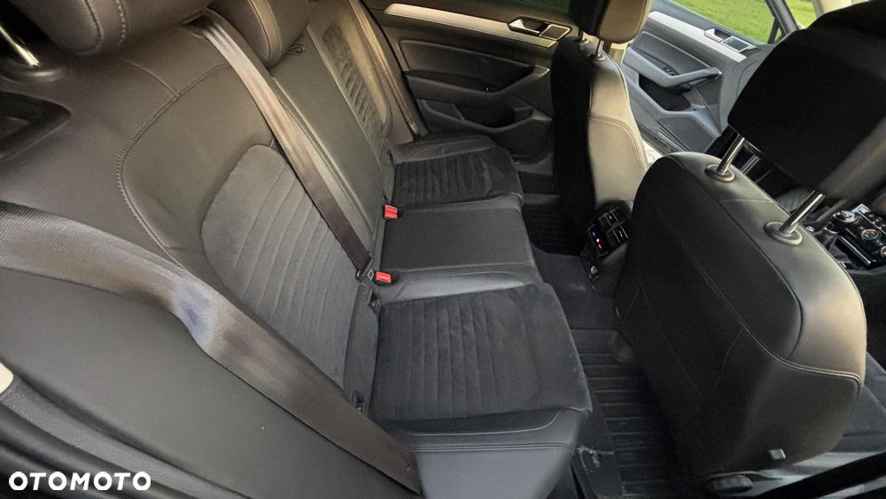 Volkswagen Passat 2.0 TDI BMT Highline - 10
