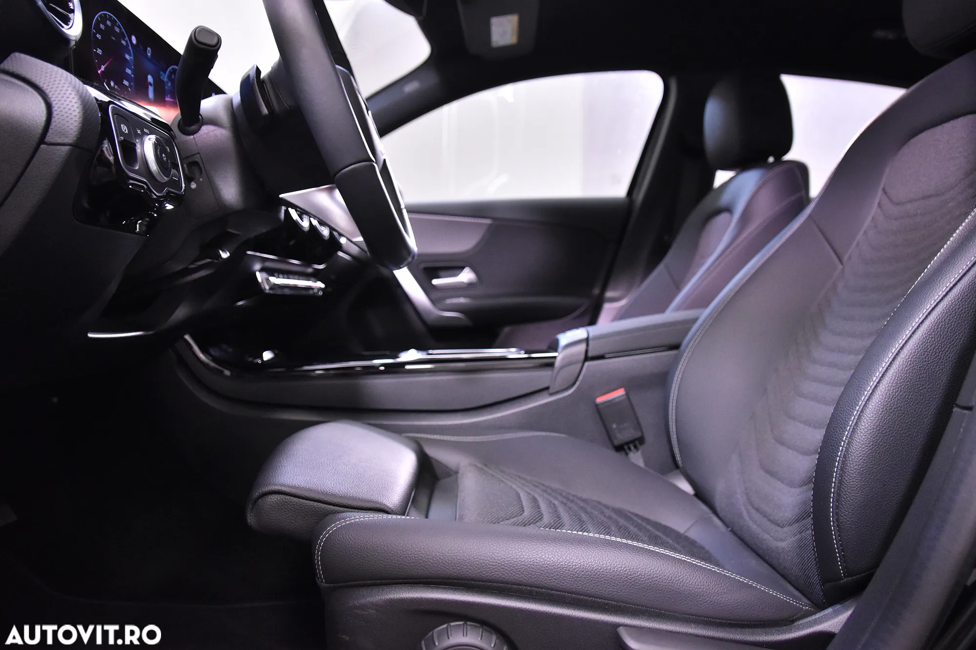 Mercedes-Benz A 180 MHEV 7G-DCT - 25