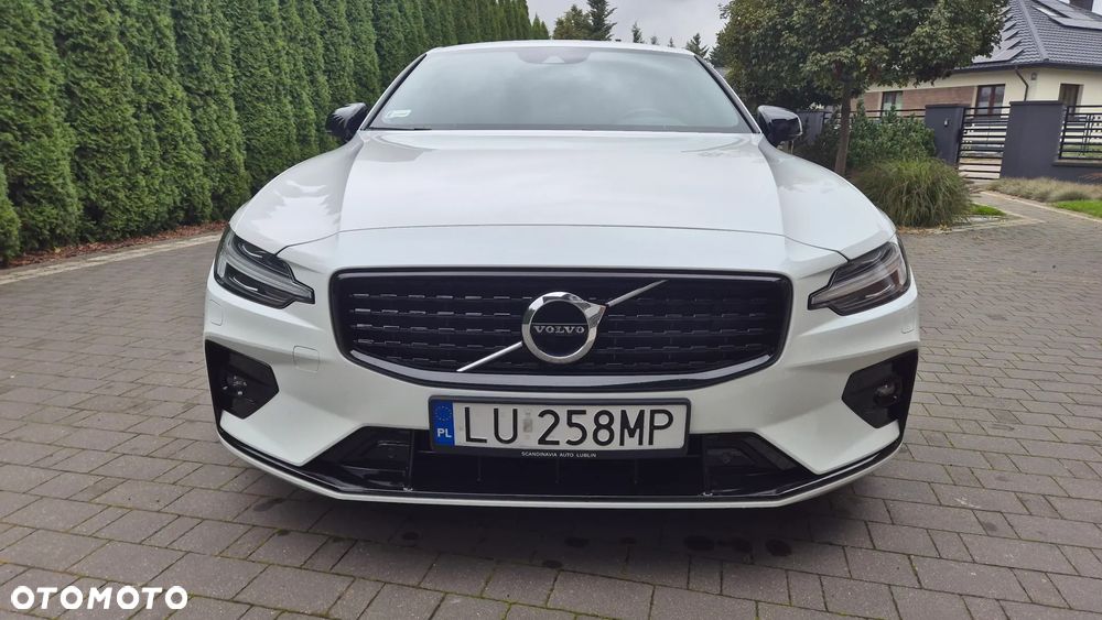 Volvo S60 B4 B R-Design - 4