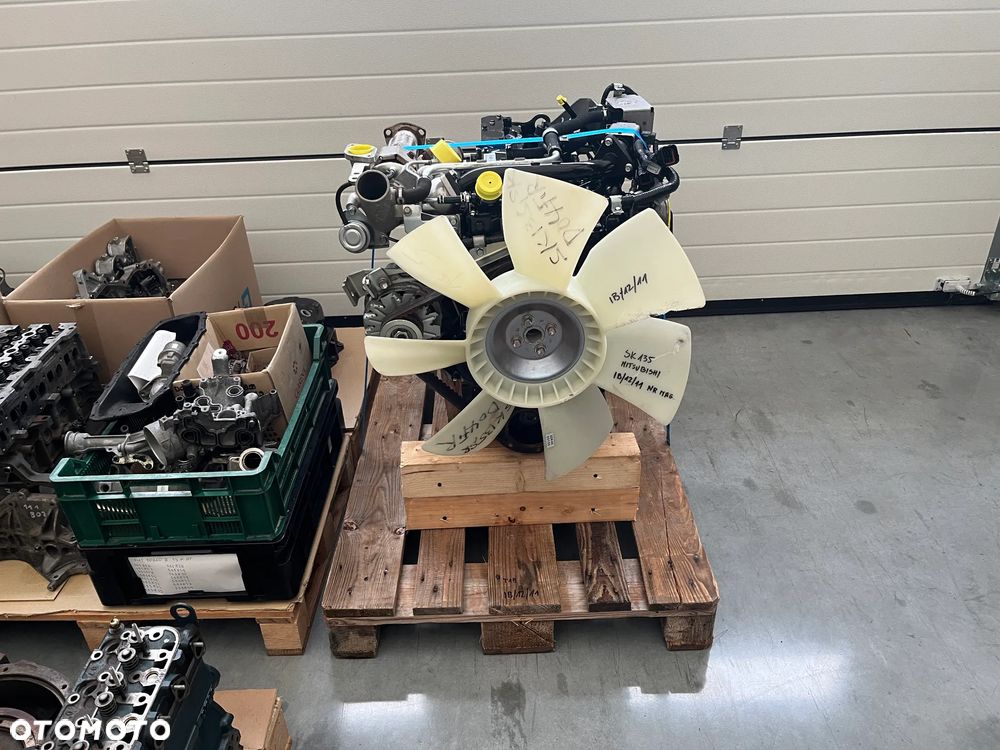 SILNIK Mitsubishi D04FR SK 135 SK135 15447netto - 2