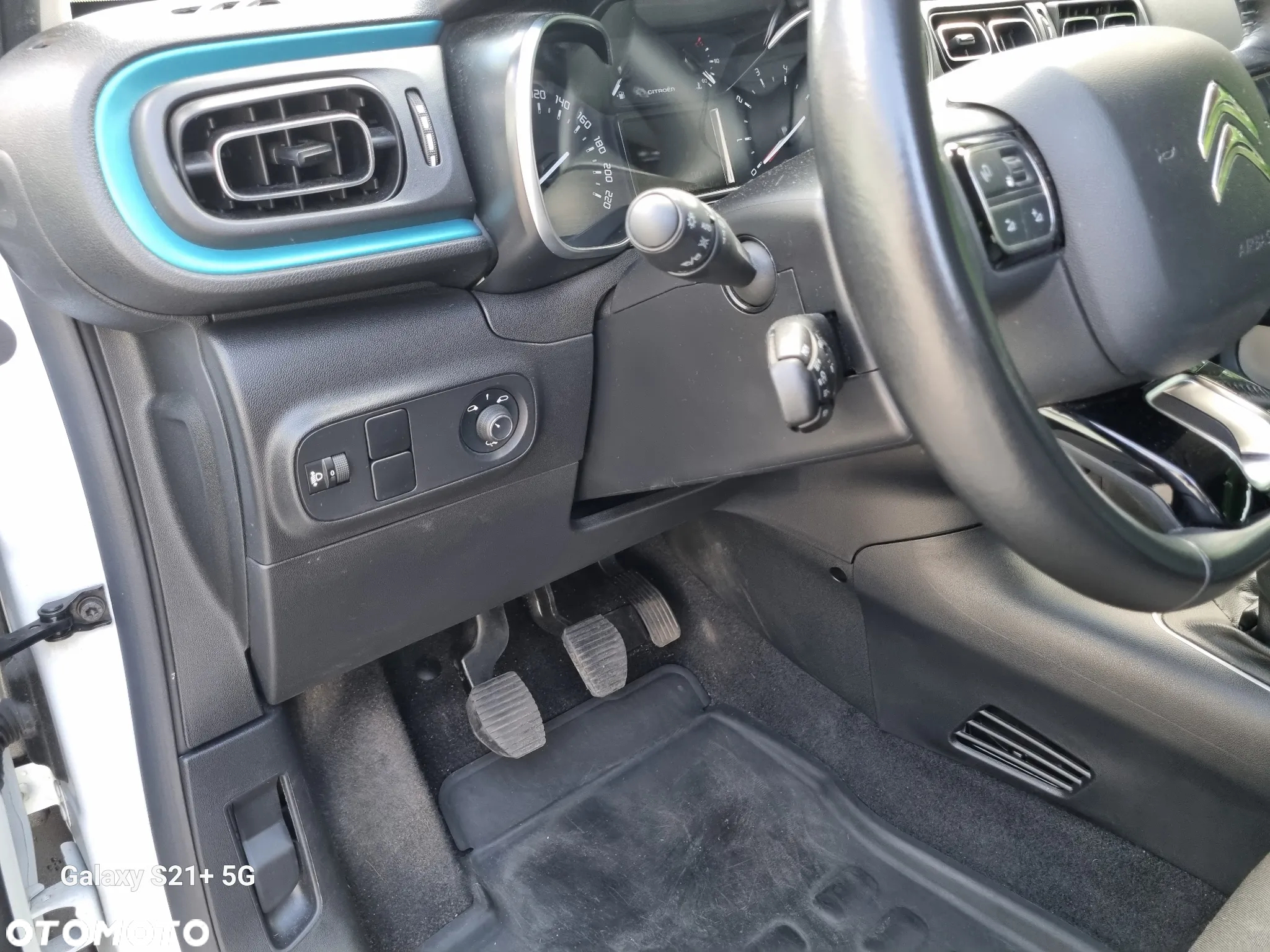 Citroën C3 1.2 PureTech Shine S&S - 12