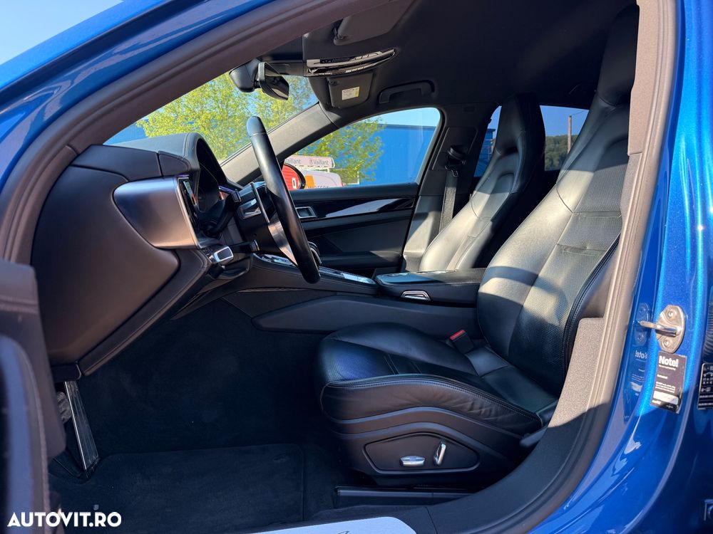 Porsche Panamera - 10
