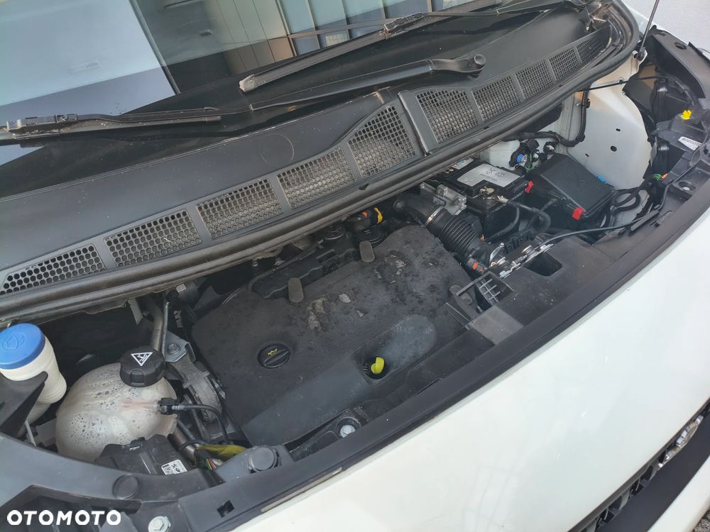 Peugeot EXPERT NOWY MODEL 2.0 HDI (145KM) 6-BIEGÓW LONG (L3H1) (EURO,6) KLIMA STAN IDEALNY NIE MA RDZY BEZWYPADKOWY SERWIS A.S.O. DO KOŃCA ! ! ! - 23