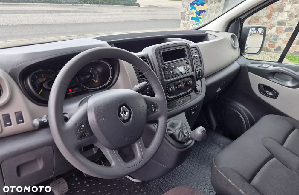 Renault TRAFIC - 6