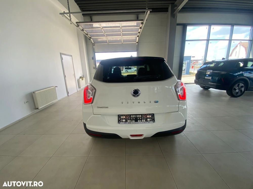 SsangYong Tivoli e-XDi 160 2WD Aut. Sapphire - 4
