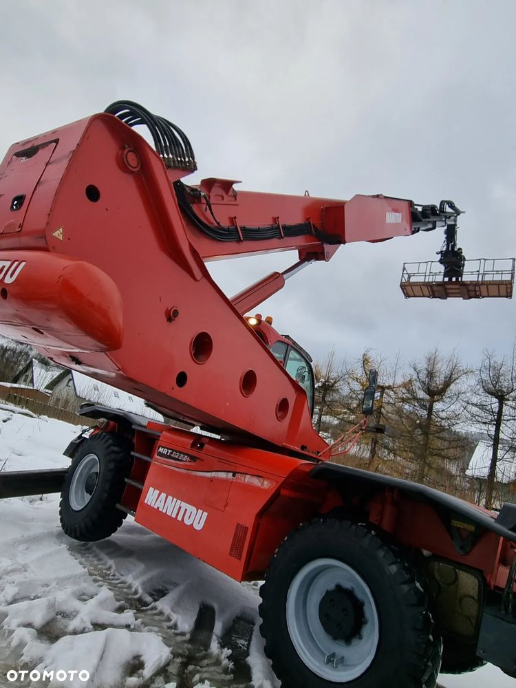 Manitou MRT3255+ PRIVILAGE Ładowarka Teleskopowa 32metry 5630 mtg Kosz (Pilot 2 funkcje) Wciągarka hydr. Widły. Jak Nowa z Norwegii! 2017r. KLIMA Webasto post. Kamera DEKRA 2026r. Po serwisach 100h temu! skręt 4 koła. Auto-poziomowanie! jazda szybka wolna. Zero luzów wycieków! - 3