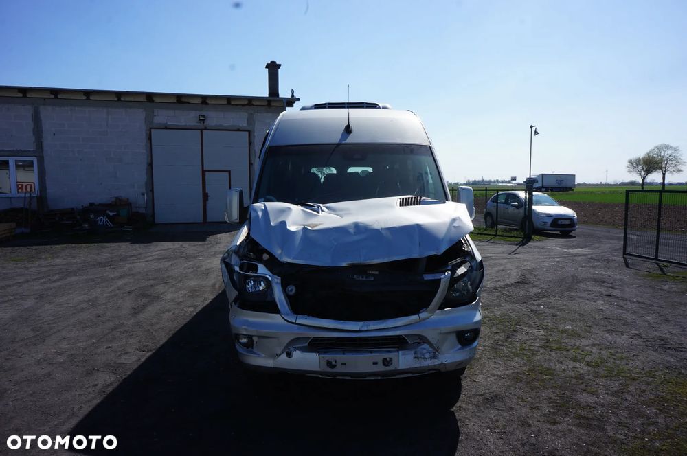 Mercedes-Benz SPRINTER - 4