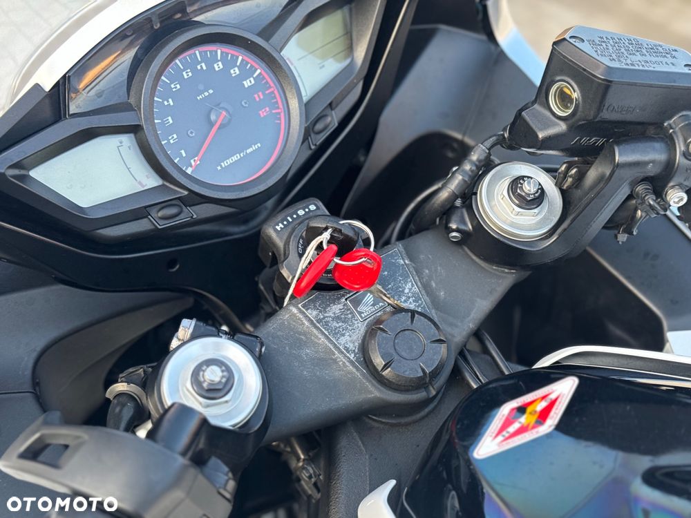 Honda VFR - 33