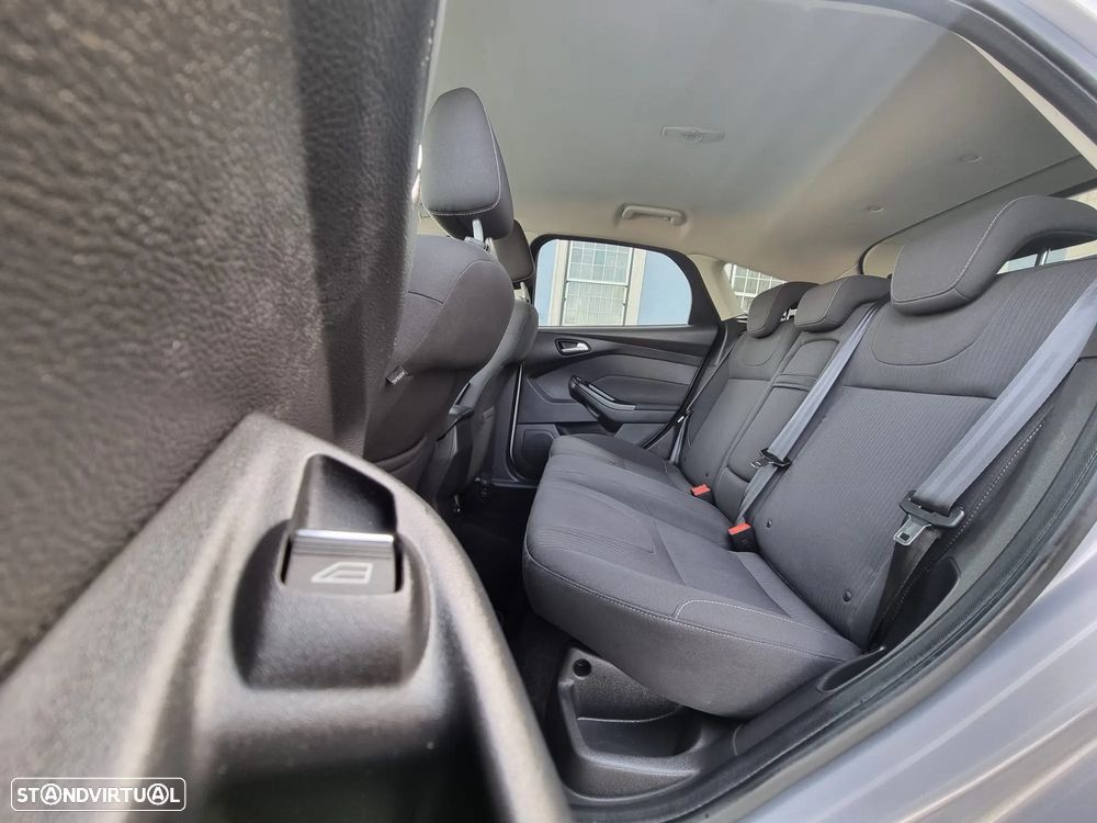 Ford Focus 1.6 EcoBoost S&S Titanium - 7