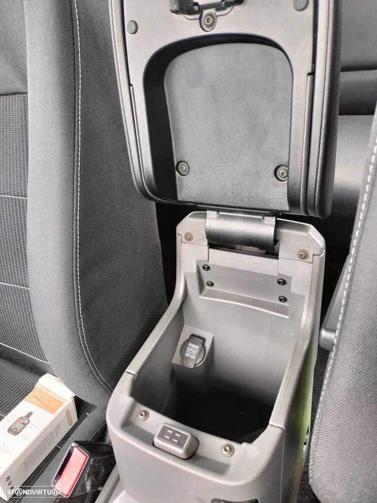 Ford Focus 1.6 TDCi Titanium - 14