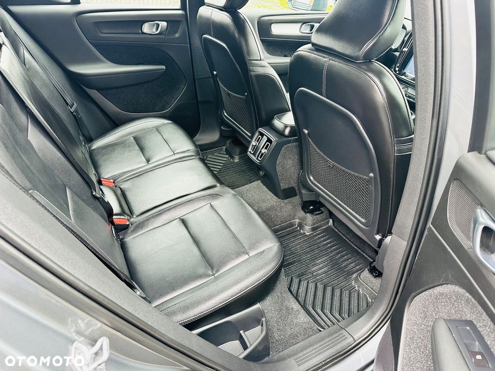 Volvo XC 40 D4 AWD - 15