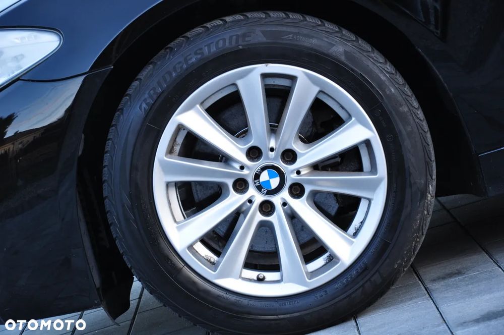 BMW Seria 5 520d Touring Luxury Line - 25