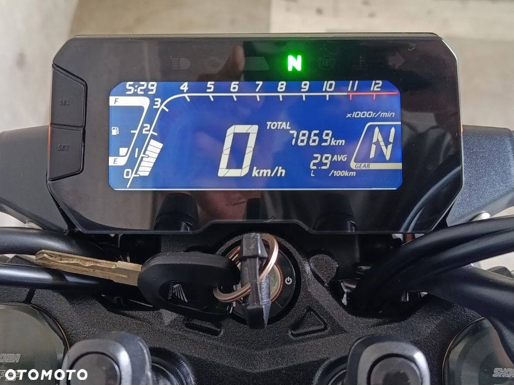 Honda CB - 23