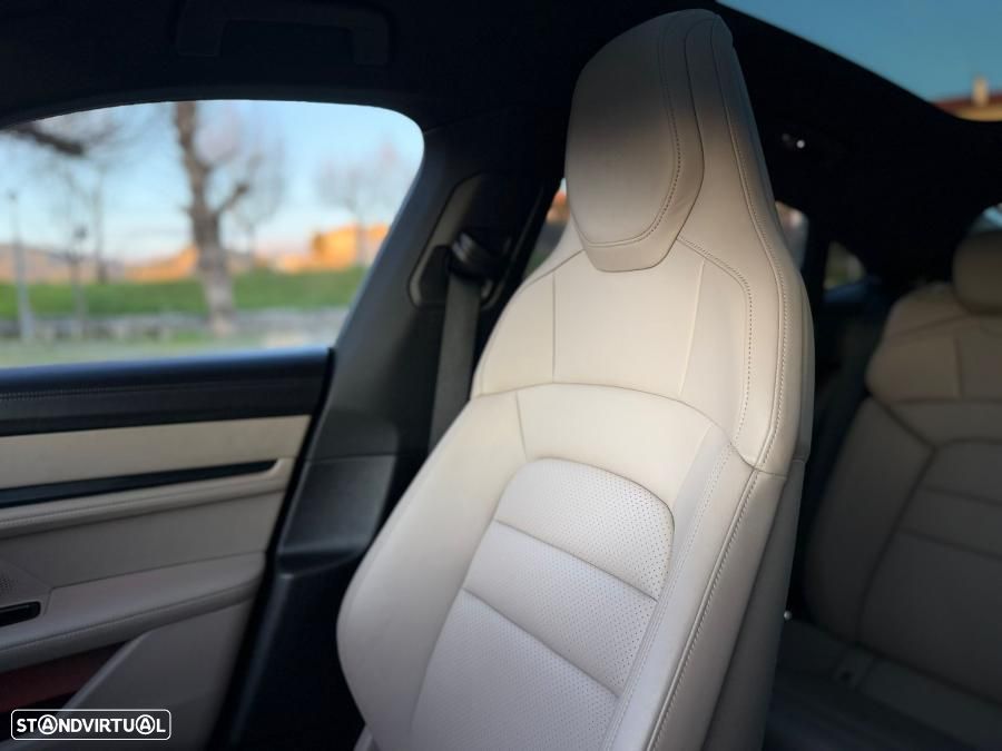 Porsche Taycan 4S - 35