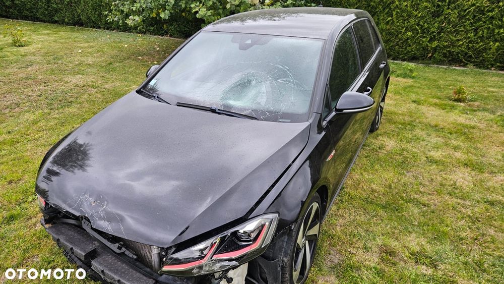 Volkswagen Golf VIII 2.0 TSI GTI DSG - 5