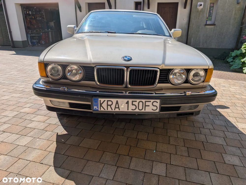 BMW Seria 7 750iL - 1