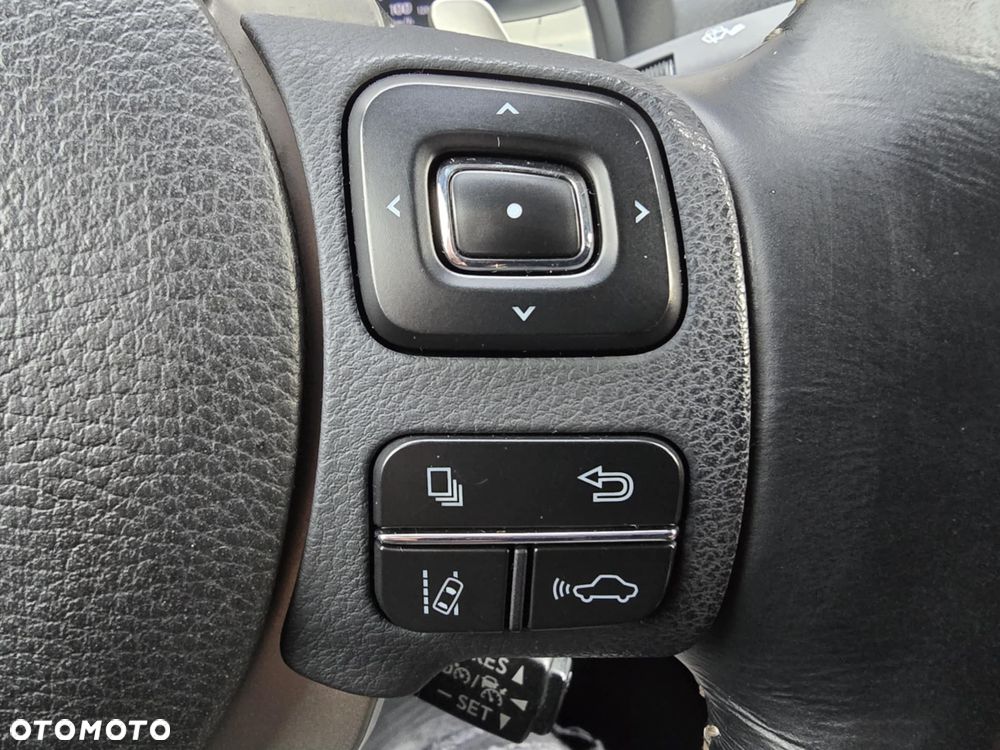 Lexus IS 300h F Sport EU6 - 30