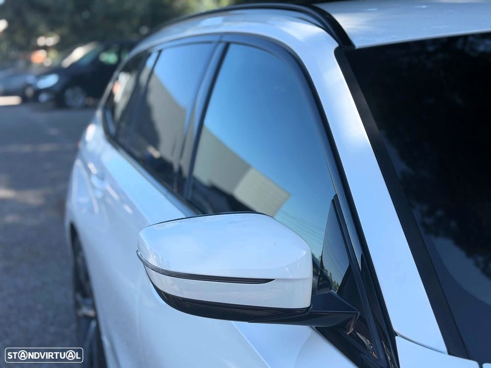 BMW 330 e Pack 50 anos M Auto - 5