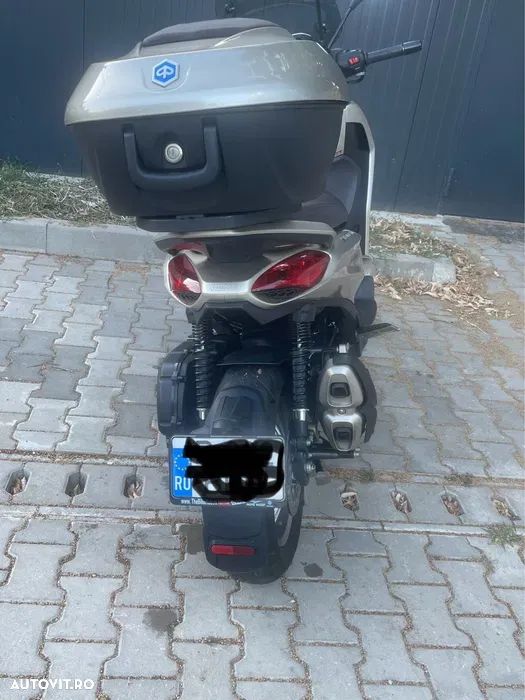 Piaggio Beverly - 5