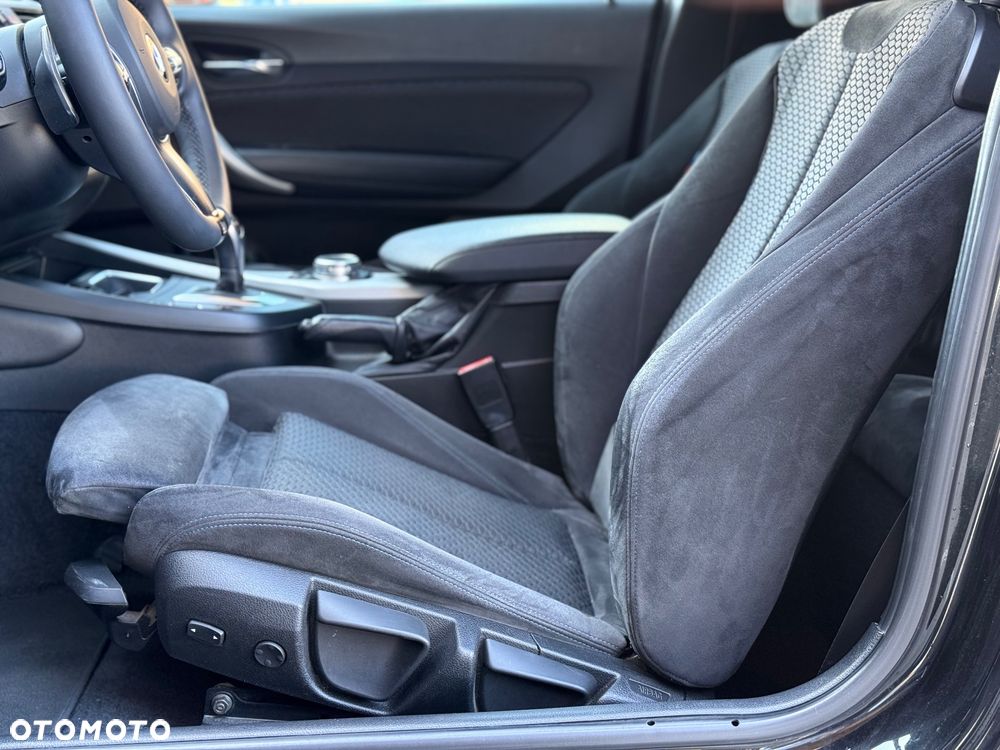 BMW Seria 2 220d - 33