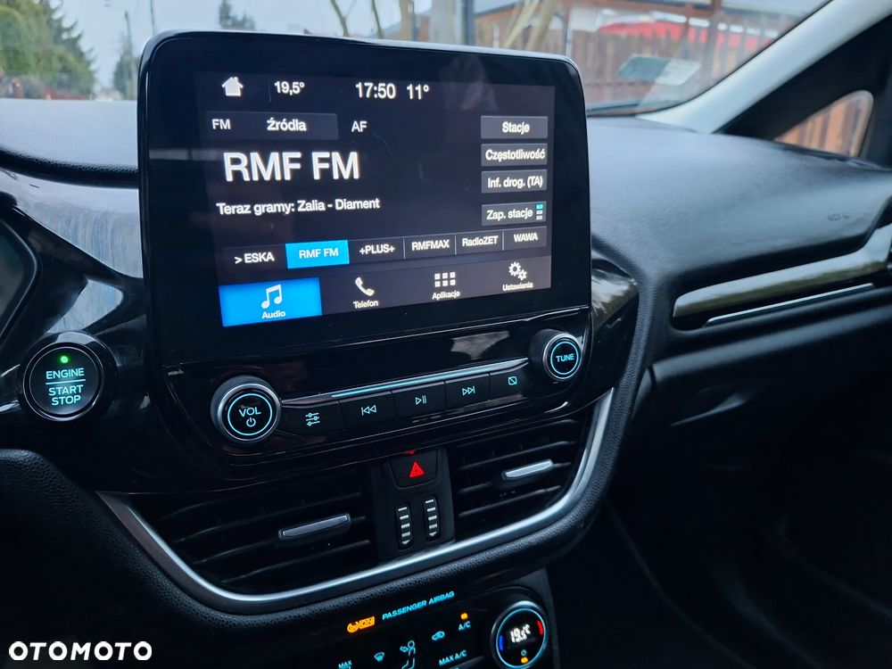 Ford Fiesta 1.0 EcoBoost S&S TITANIUM - 16