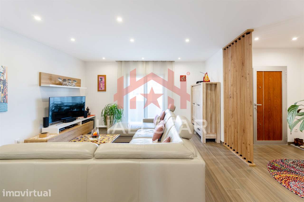 Moradia T4 / Jardim e Garagem / Cela - Grande imagem: 3/50