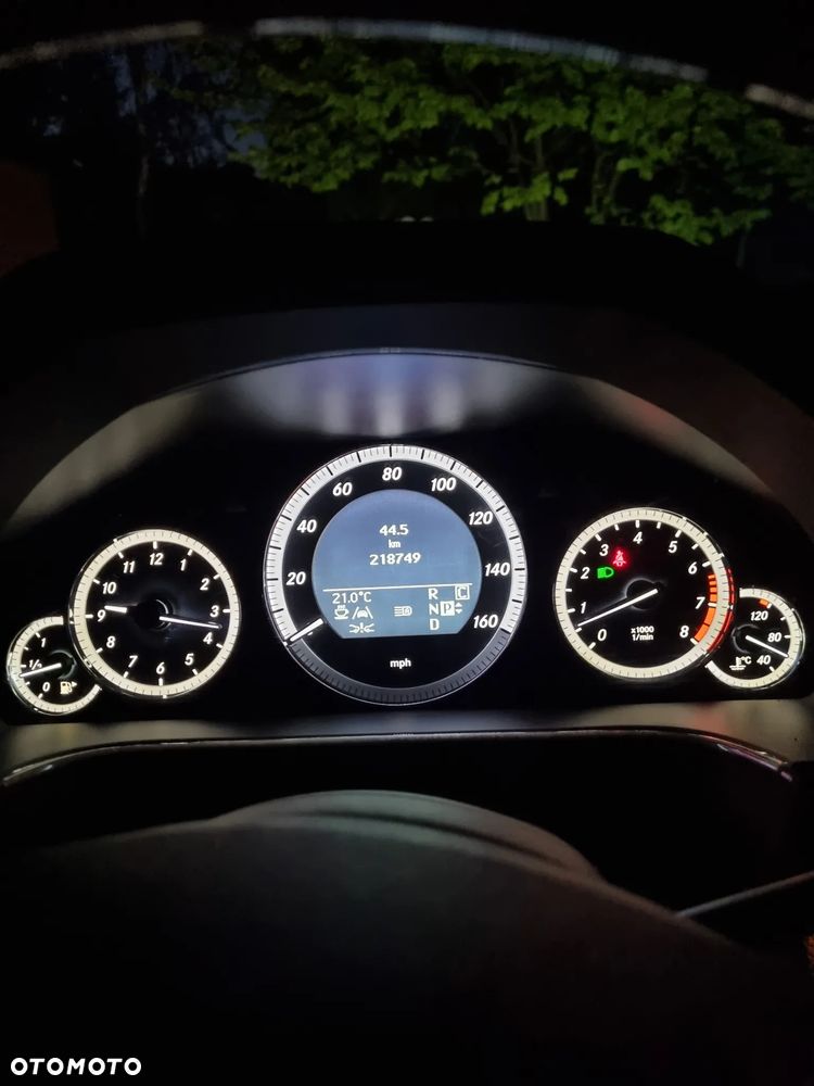 Mercedes-Benz Klasa E 350 4-Matic Elegance - 19