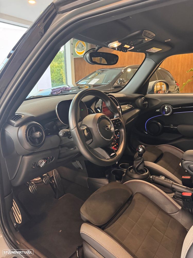 MINI 5 Portas One JCW - 18