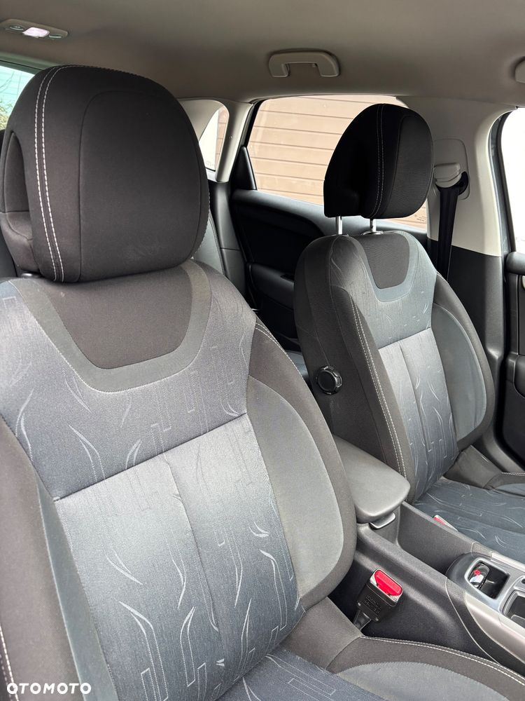 Citroën C4 e-HDi 115 ETG6 Selection - 32