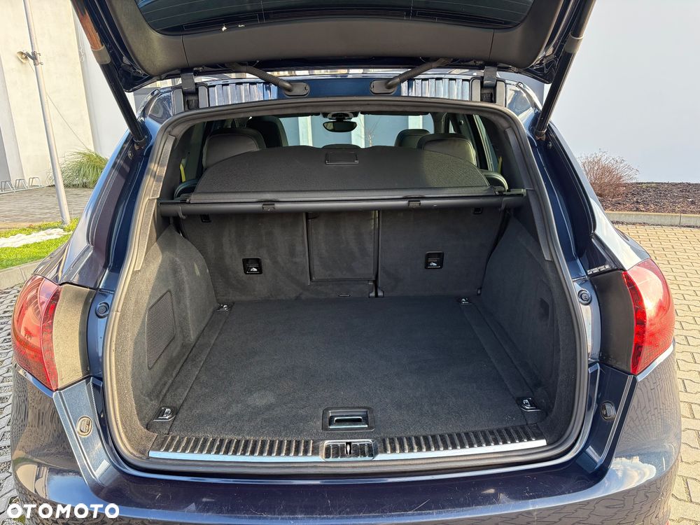 Porsche Cayenne GTS Tiptronic S - 23