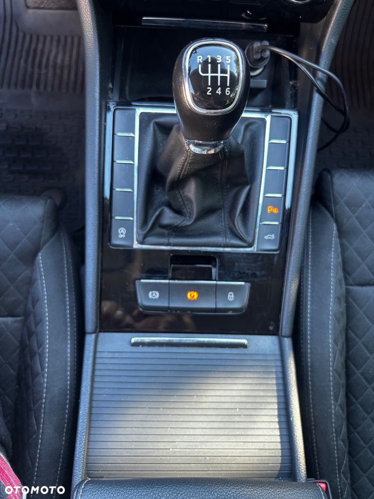 Skoda Superb 1.5 TSI Style - 25
