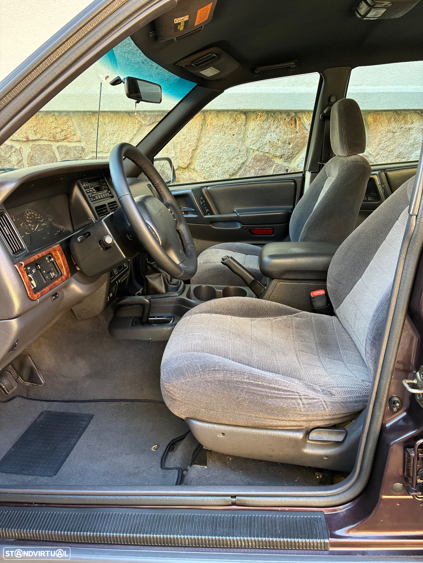 Jeep Grand Cherokee 2.5 TD Laredo - 12