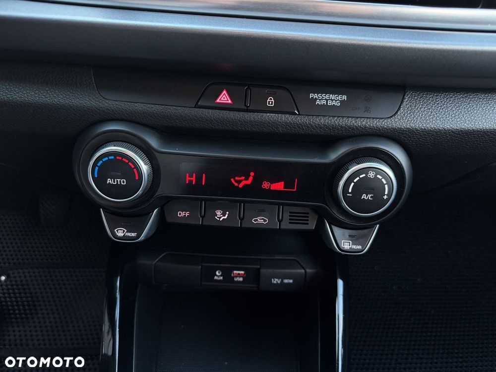 Kia Rio - 19