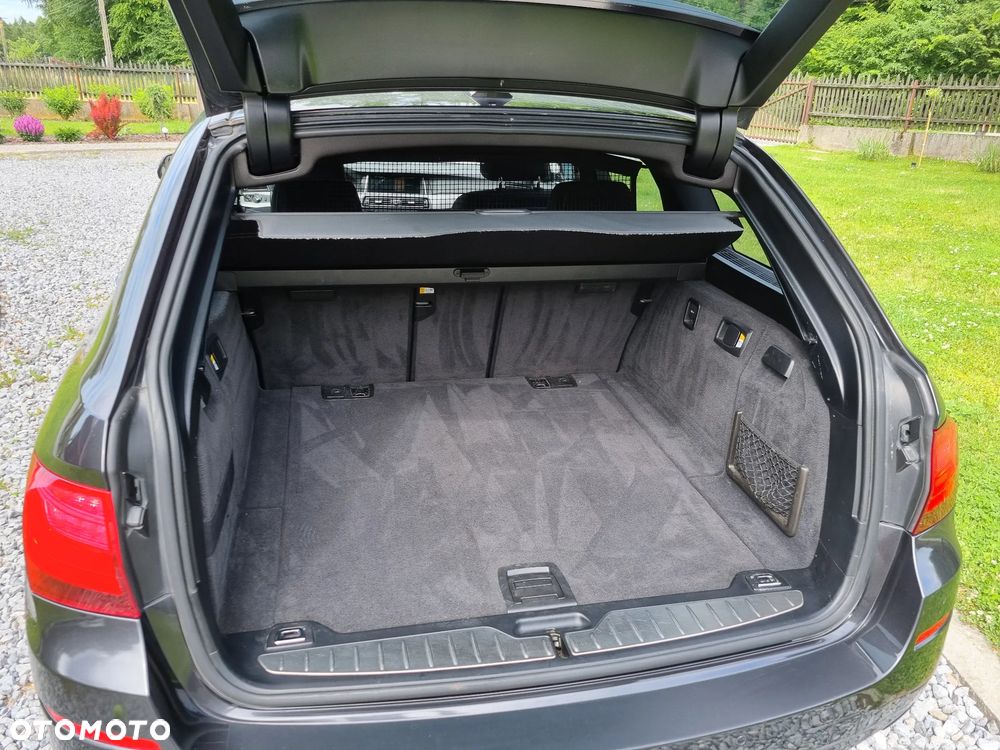 BMW Seria 5 530d xDrive - 10