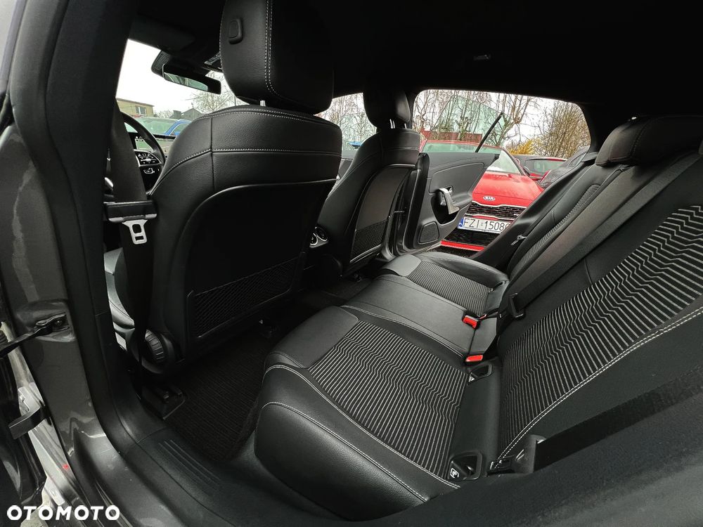 Mercedes-Benz CLA 220 d 8G-DCT - 22