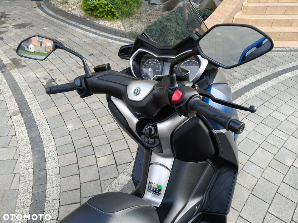Yamaha X-max - 8