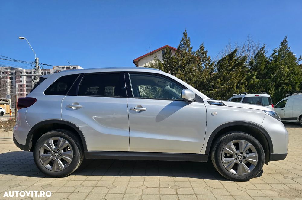 Suzuki Vitara 1.4 Boosterjet MHEV Passion - 8