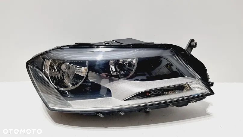 REFLEKTOR PRAWY LAMPA VW PASSAT B7 EUROPA - 1