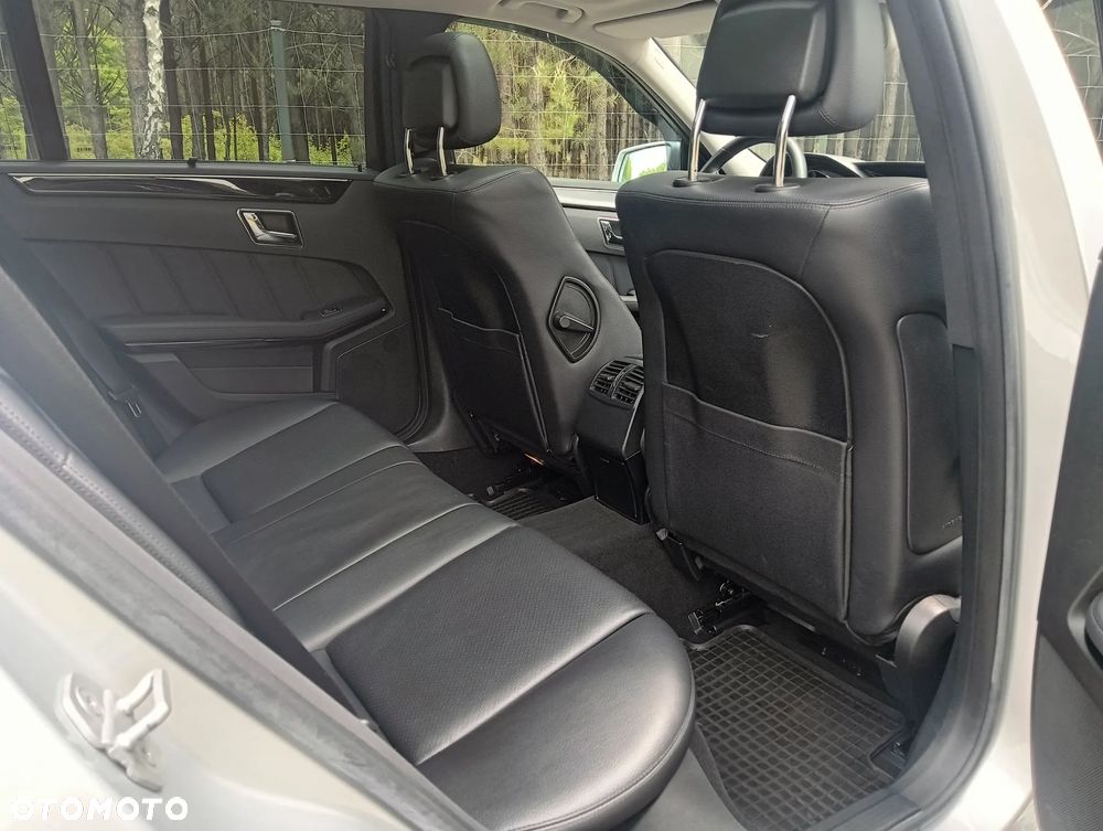 Mercedes-Benz Klasa E 200 BlueEFFICIENCY 7G-TRONIC Elegance - 25