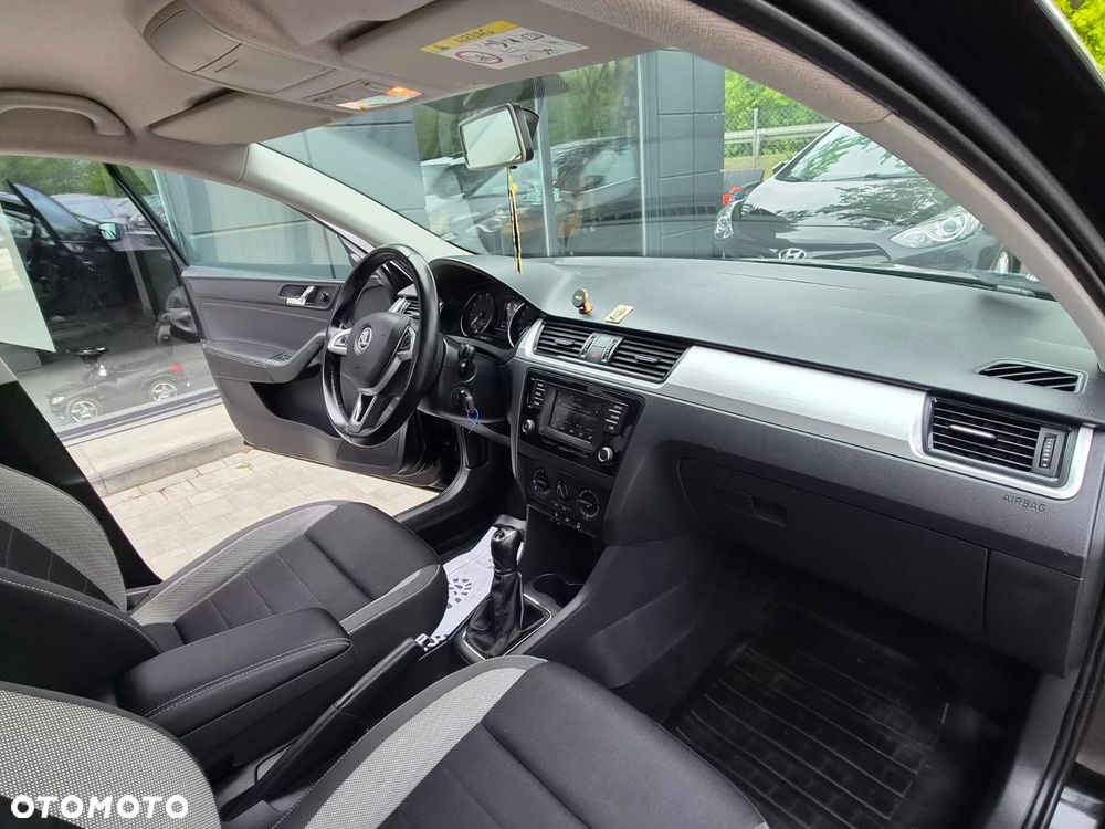Skoda RAPID 1.2 TSI Active - 18