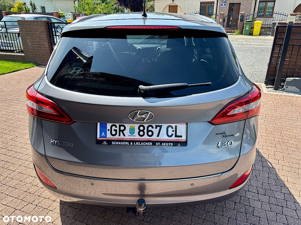 Hyundai i30 1.4 CRDi Premium - 11