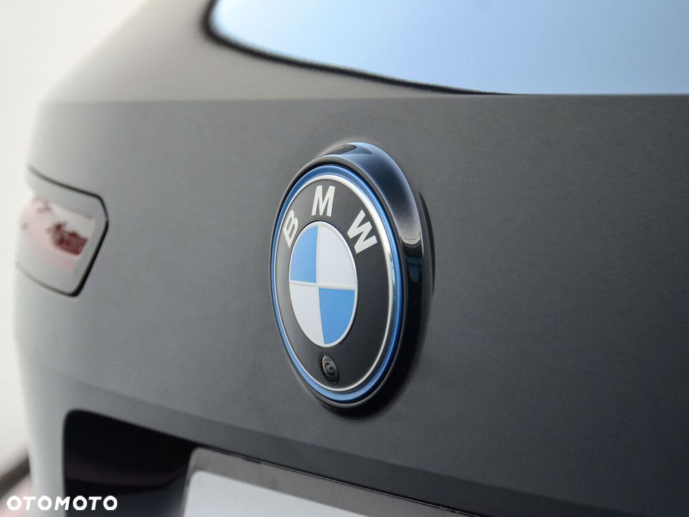 BMW iX xDrive50 111.5kWh Signature - 16