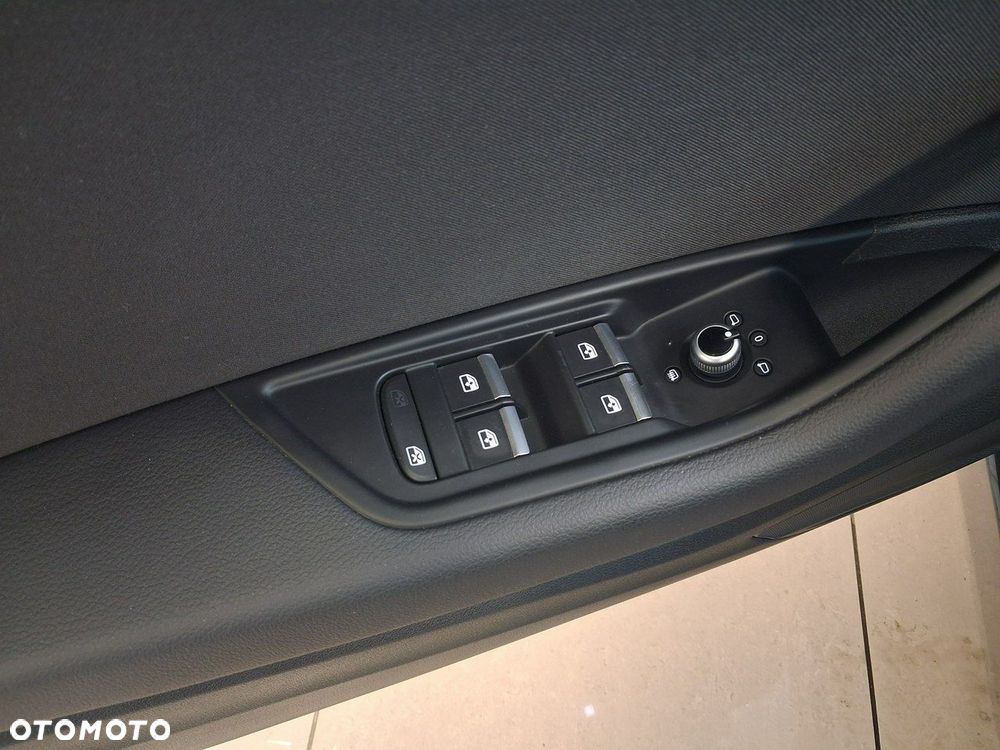 Audi A4 Limousine - 26